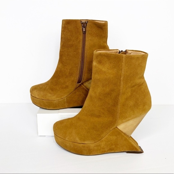 JEFFREY Campbell handmade tan Meeker suede boots - Picture 2 of 12